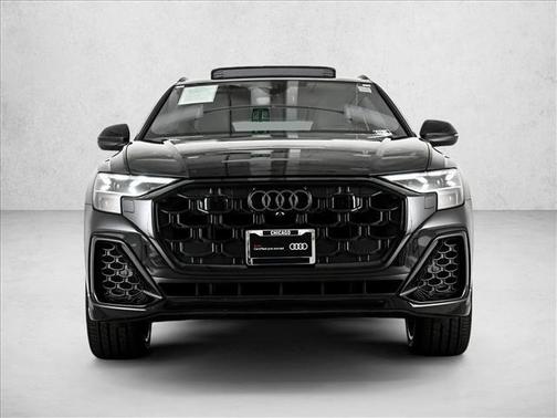 2025 Audi Q8 Prestige