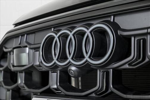 2025 Audi Q8 Prestige