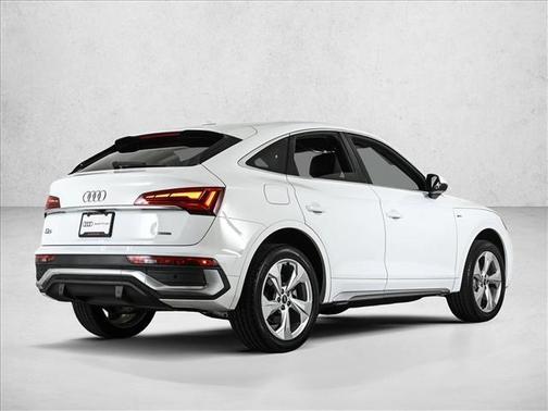 2022 Audi Q5 45 S line Premium Plus