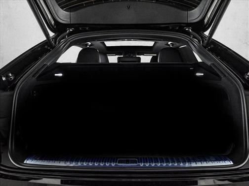 Mythos Black Metallic 2026 Audi RS Q8 performance