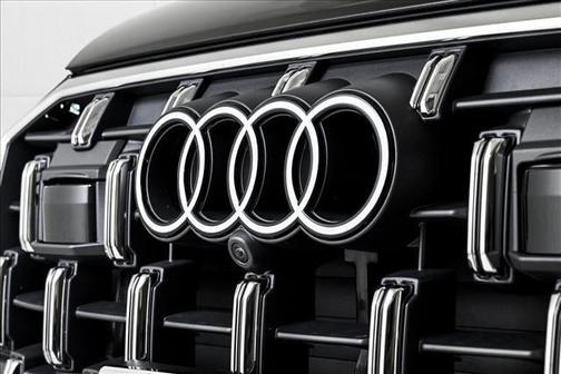2025 Audi Q7 55 Prestige