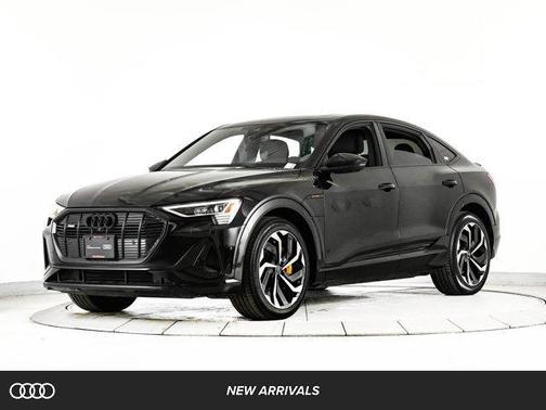 2023 Audi e-tron S line Premium