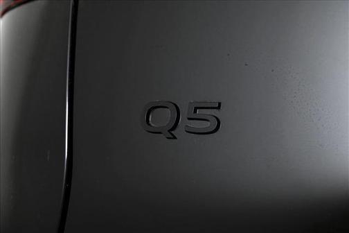 2025 Audi Q5 2.0T quattro Premium