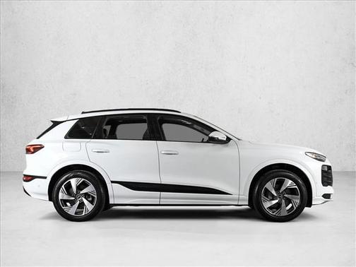 Glacier White Metallic 2025 Audi Q6 e-tron Premium