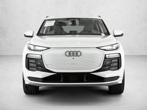 Glacier White Metallic 2025 Audi Q6 e-tron Premium