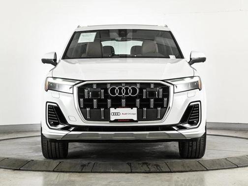 2025 Audi Q7 55 Premium Plus
