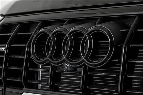2025 Audi Q3 45 S line Premium