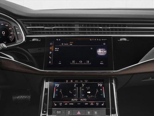 Mythos Black Metallic 2026 Audi Q8 Prestige