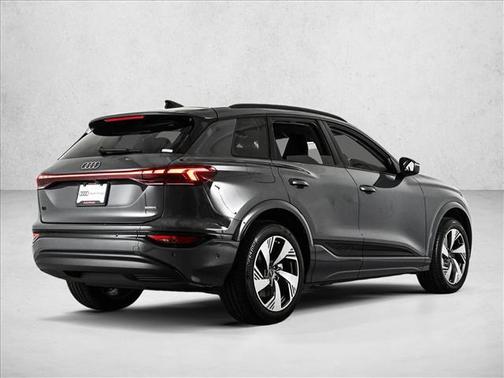 2025 Audi Q6 e-tron Premium