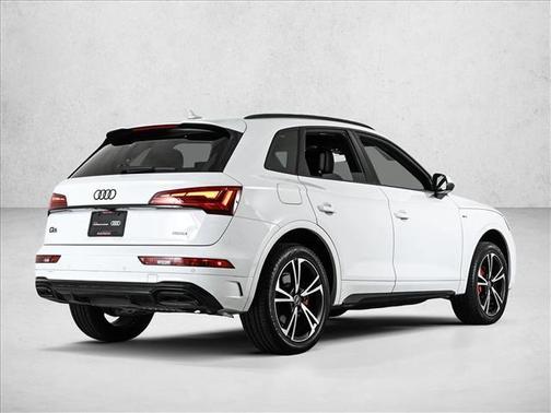 2025 Audi Q5 45 S line quattro Premium