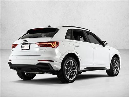2025 Audi Q3 45 S line Premium