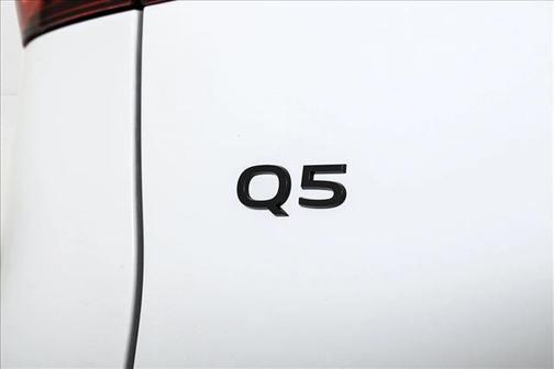 2025 Audi Q5 2.0T quattro Premium