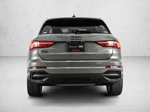 2024 Audi Q3 45 S line Premium