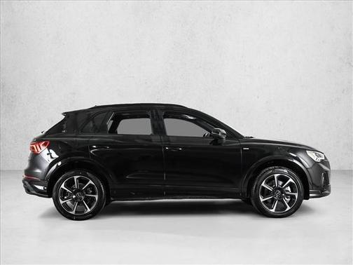 2025 Audi Q3 45 S line Premium