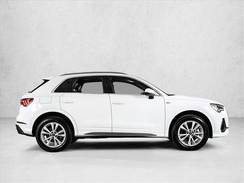 2025 Audi Q3 45 S line Premium