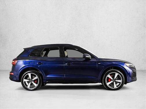 Navarra Blue Metallic 2024 Audi Q5 45 S line quattro Premium