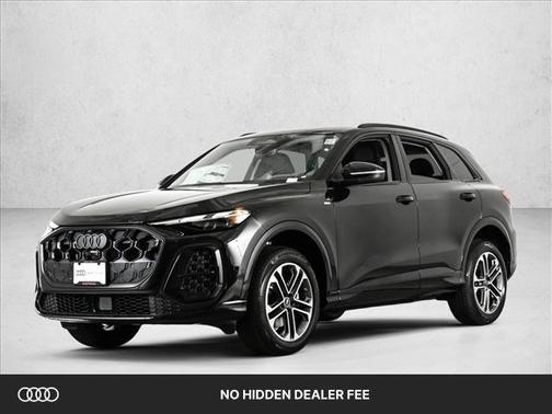 Mythos Black Metallic 2026 Audi Q5