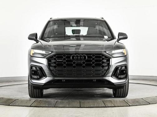 2025 Audi Q5 45 S line quattro Premium