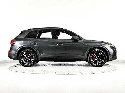 2025 Audi Q5 45 S line quattro Premium