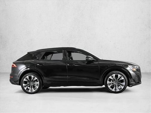2025 Audi Q8 Prestige