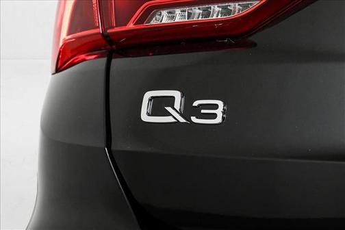 2025 Audi Q3 45 S line Premium