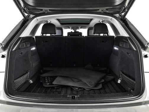 Chronos Gray Metallic 2024 Audi Q5 45 S line quattro Premium