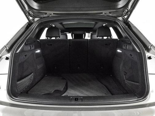 2025 Audi Q5 45 S line quattro Premium