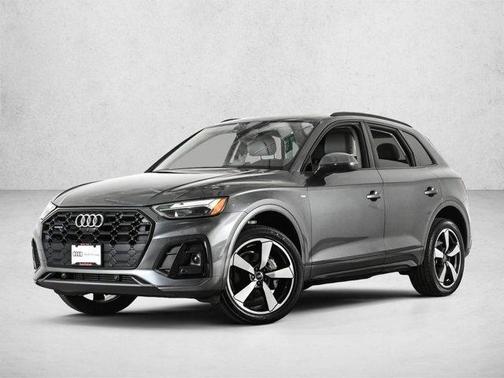Daytona Gray Pearl Effect 2023 Audi Q5 45 S line Premium Plus