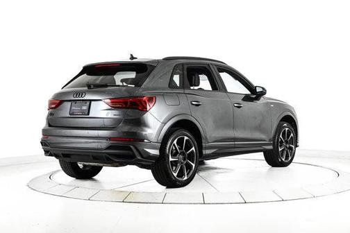 2025 Audi Q3 45 S line Premium