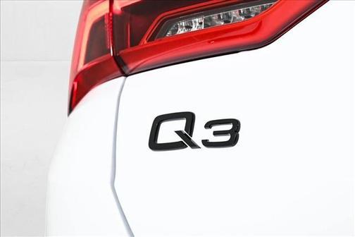 2025 Audi Q3 45 S line Premium