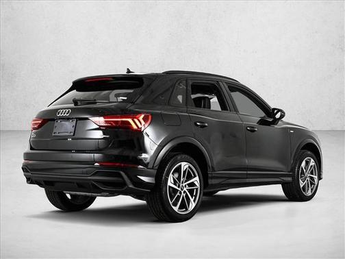 2025 Audi Q3 45 S line Premium