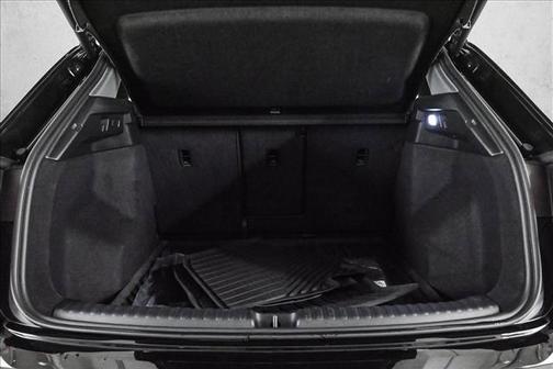 2024 Audi Q4 e-tron 55 quattro Premium