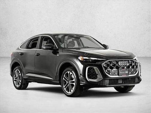 Mythos Black Metallic 2025 Audi Q5 2.0T Premium