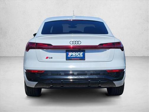 Glacier White Metallic 2024 Audi Q8 e-tron S line Premium