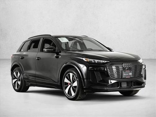 Mythos Black Metallic 2025 Audi SQ6 e-tron Premium