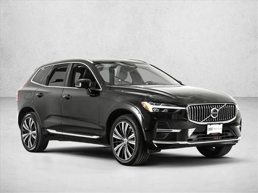 Onyx Black Metallic 2022 Volvo XC60 Recharge Plug-In Hybrid INSCRIPTION