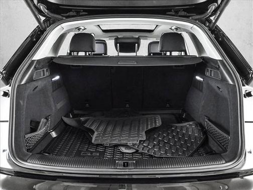 Mythos Black Metallic 2023 Audi Q5 45 S line Premium Plus