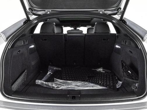 2025 Audi Q5 45 S line quattro Premium