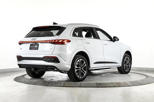 2025 Audi Q5 2.0T quattro Premium