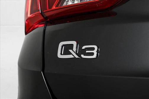 2025 Audi Q3 45 S line Premium