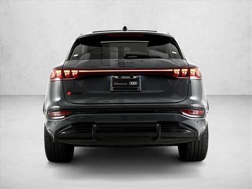 2025 Audi SQ6 e-tron Premium