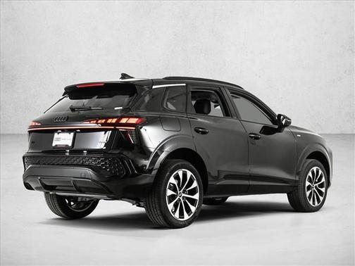 Mythos Black Metallic 2026 Audi Q3 S line