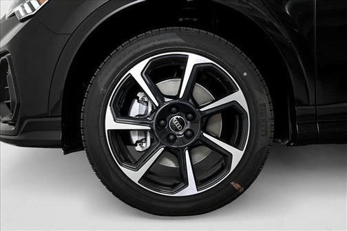 2025 Audi Q3 45 S line Premium