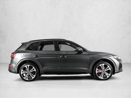 2025 Audi Q5 45 S line quattro Premium