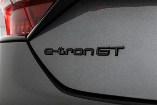 2022 Audi e-tron GT Prestige