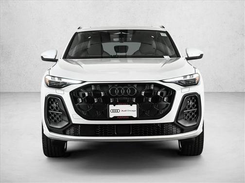 Glacier White Metallic 2026 Audi Q5 PLUS