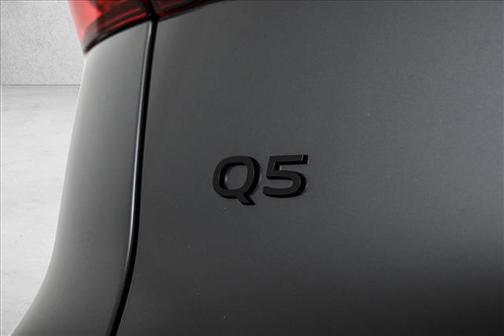 2025 Audi Q5 2.0T quattro Premium