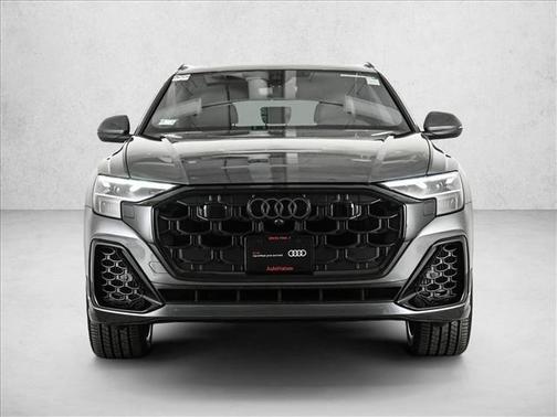 2025 Audi Q8 Premium Plus