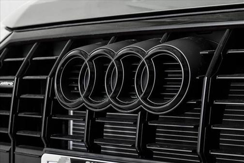 2025 Audi Q3 45 S line Premium