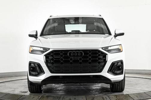 2025 Audi Q5 45 S line quattro Premium